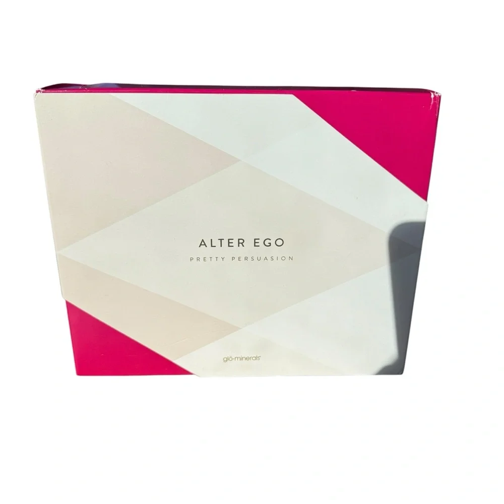 GLO SKIN BEAUTY MAKEUP BUNDLE – FULL SIZE & NEW ITEMS (REF LOT 3)